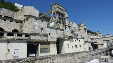 usine-a-chaux-cruas-2-lafarge-france.jpg
