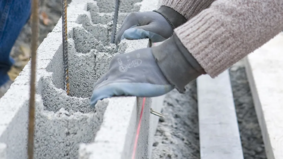Ciment Portland composé - CLASSIC® SAC PROTECT™ - Lafarge concrete - de  fondation / pour sol / pour chape
