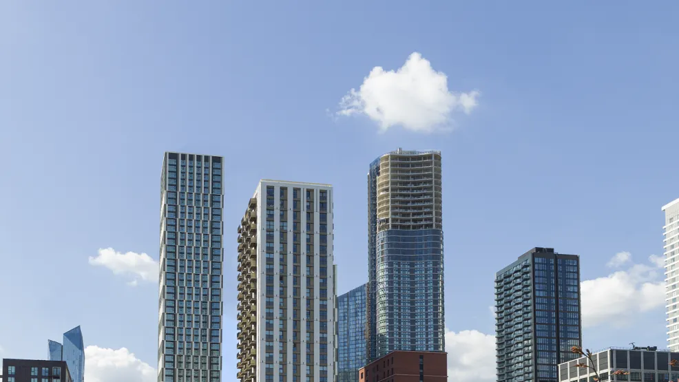 wood_wharf_skyscrapers_landscape.png