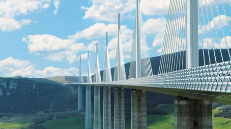 52953_holcim_2021_the-millau-viaduct.jpg